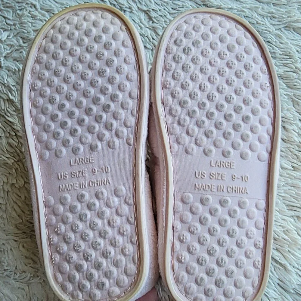 Adorable Little Girls Pastel Pink Cat Slippers - Size Large (9-10)